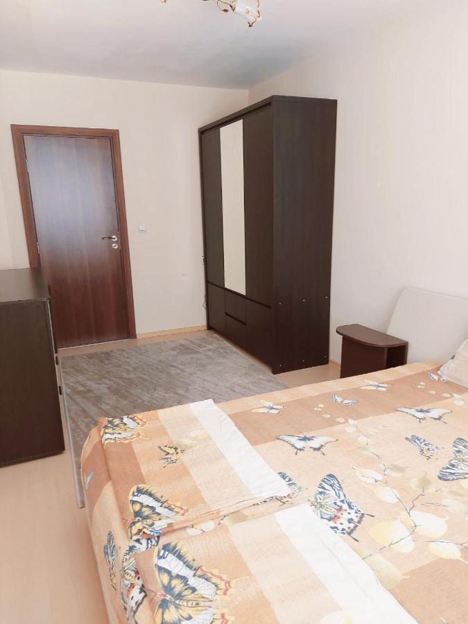 Modern Apartment In Бургас Экстерьер фото